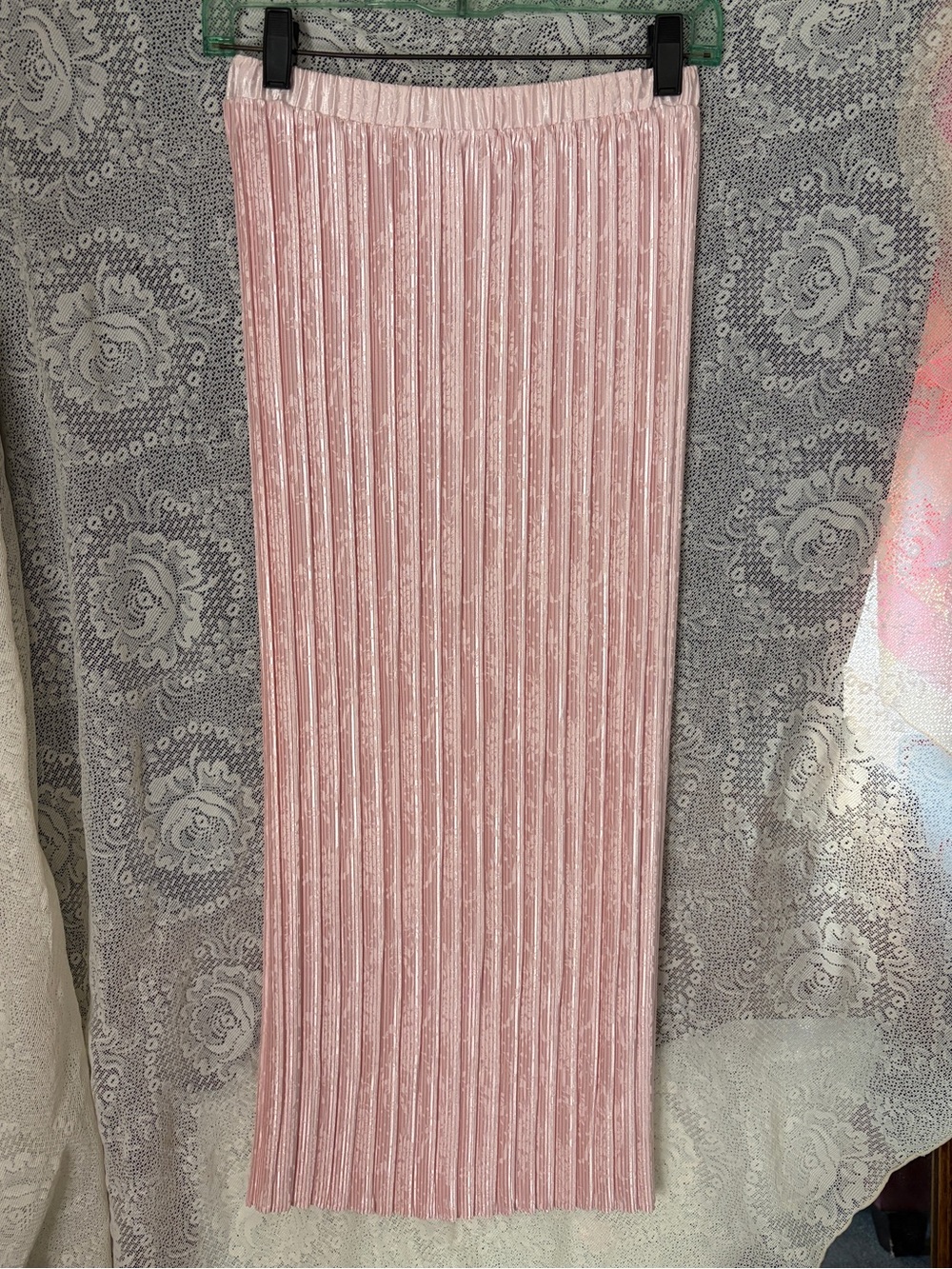 Gorgeous Pleated Pink Vintage Skirt